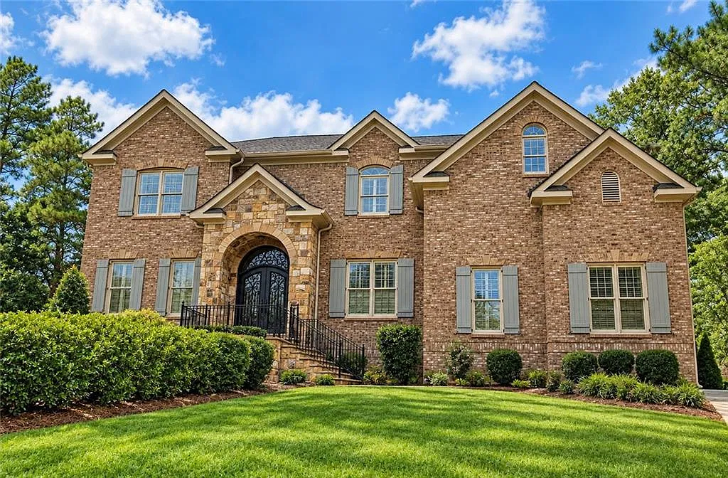 6 bed, 8.0 bath, 5278 sqft, $20,900 — Photo 1
