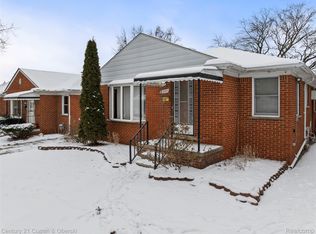 8243 Virgil St, Dearborn Heights, MI 48127
