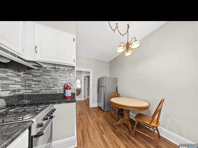 29 Pine St #2 — Photo 7