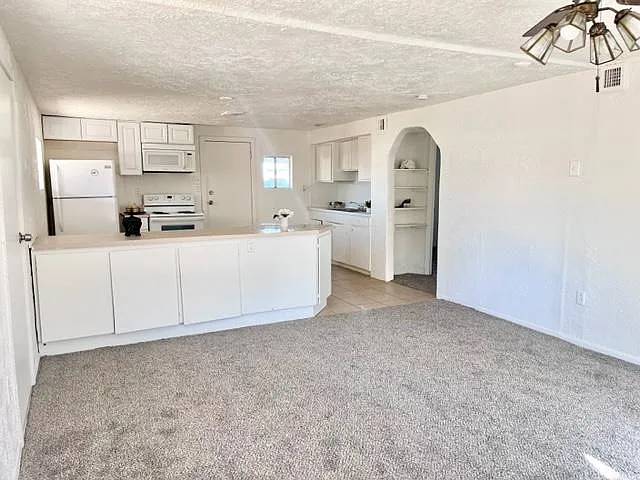 404 N Lincoln Ave — Photo 4