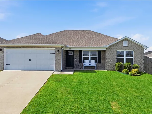 509 Woodland St, Lowell, AR 72745