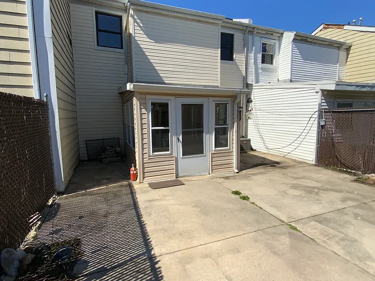 8422 Madison Pl — Photo 107