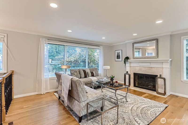3rd image of 18927 SE 42nd Place