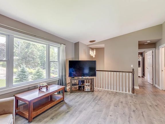 5th image of 5972 Gumwood Rd