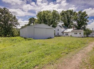 6933 Russell Rd, Hillsboro, MO 63050