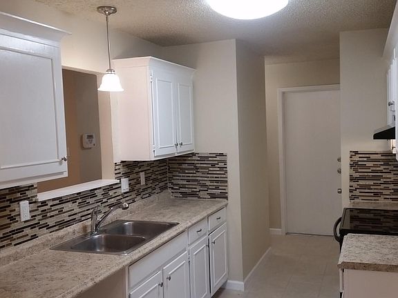 5th image of 5519 Colewood St