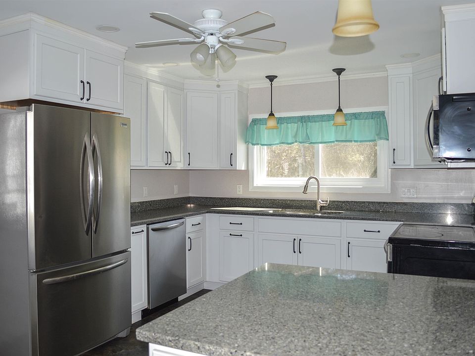 11 Oak Street, North Walpole, NH 03609 Zillow