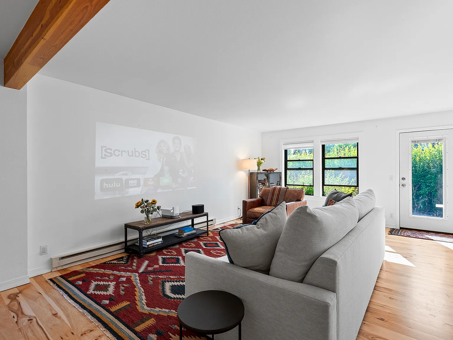 1070 Elk Run Ln — Photo 3