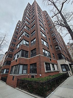 1st image of 20 Beekman Pl APT 8C