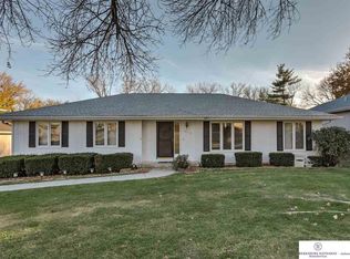 16717 Pine St, Omaha, NE 68130