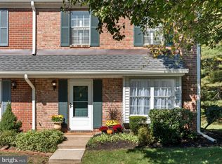 11 Viburnum Ct, Lawrence Township, NJ 08648