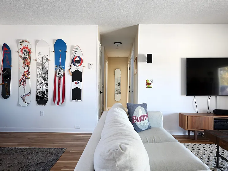 Family room/Living room/Flex space