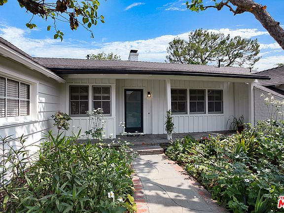 3rd image of 2172 Linda Flora Dr