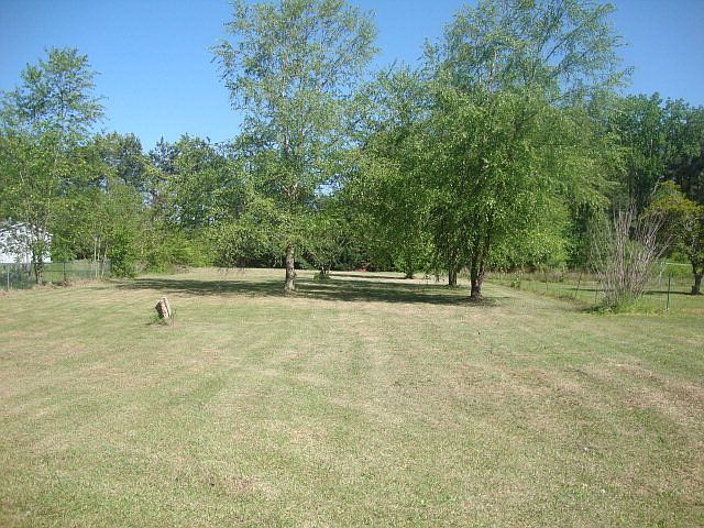2nd image of 1490 Mooneyhan Rd
