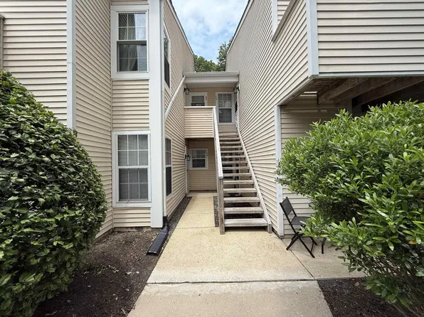 78 Pheasant Meadow Dr #67, Galloway, NJ 08205