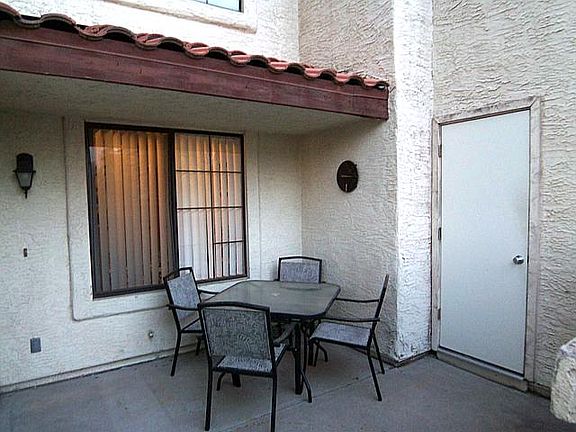 2nd image of 1905 E UNIVERSITY Drive #120