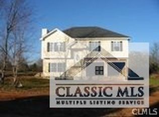 135 Shannons Place Dr, Greensboro, GA 30642