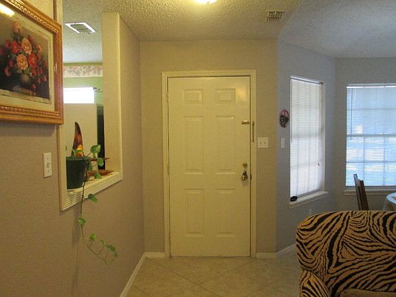 2nd image of 2708 Shasta Ave
