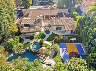 17941 Rancho St, Encino, CA 91316