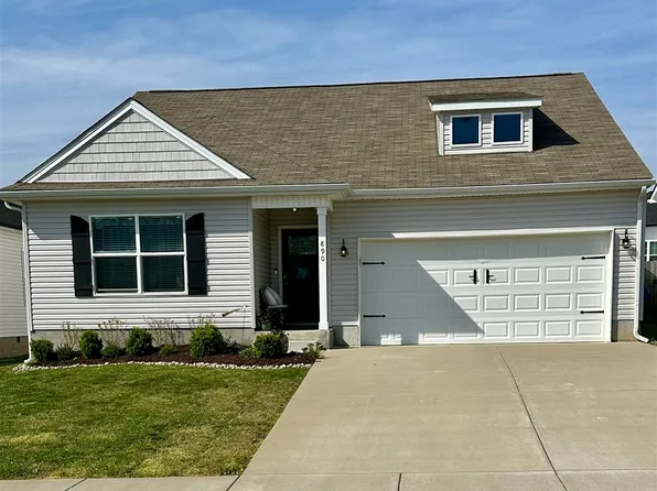 890 McFadin Station St, Bowling Green, KY 42103