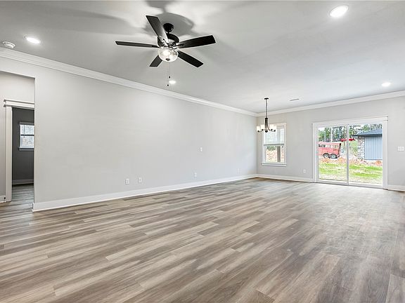 4th image of 2 Bec Ln