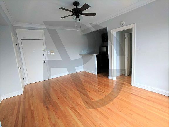 2nd image of 4614 N Paulina St #4614310