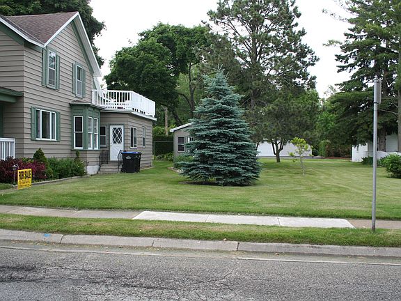 2nd image of 22 N 6th Ave