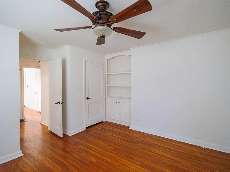 1119 Greenslake Rd — Photo 13