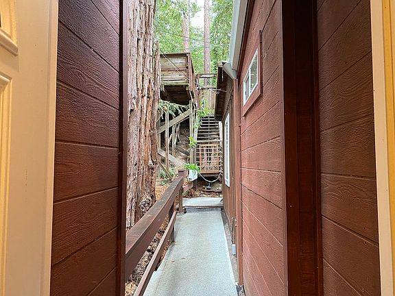 3rd image of 11235 Terrace Dr