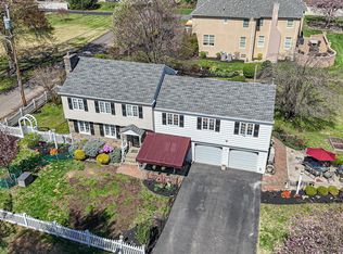 5045 Fitler St, Philadelphia, PA 19114