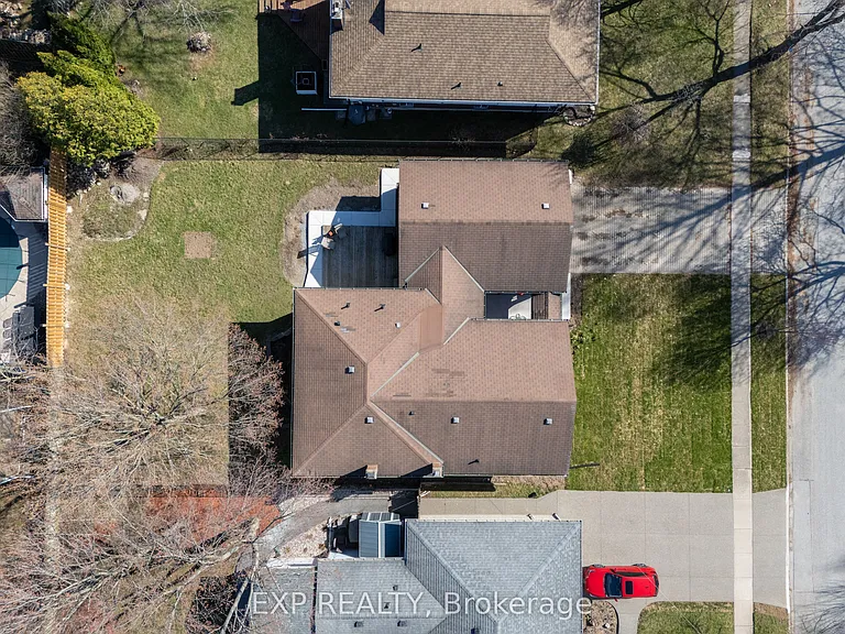 2580 Noella Cres #LOWER — Photo 33
