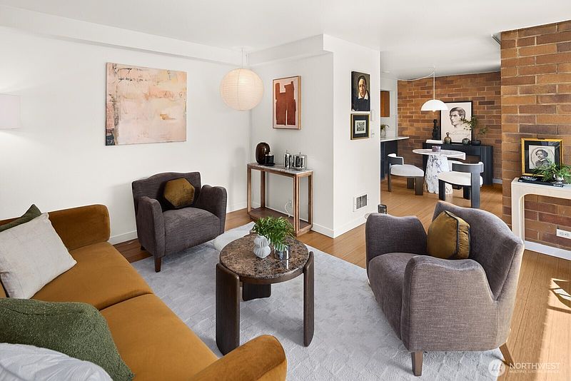 3rd image of 905 Cherry Street #205