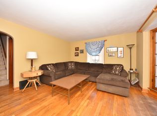 10824 W Fiebrantz Ave, Wauwatosa, WI 53222