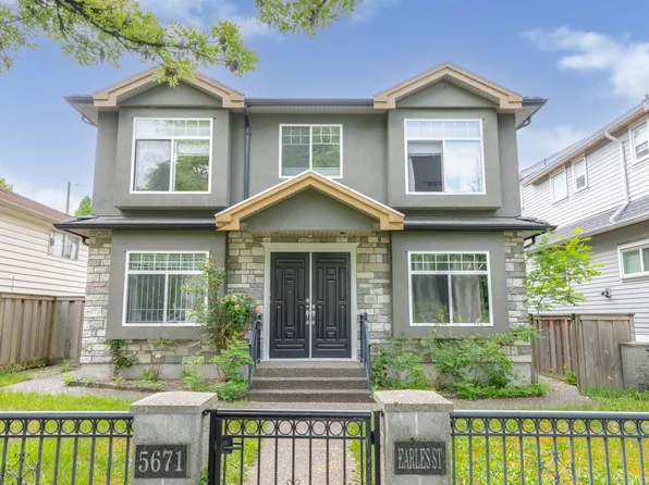 5671 Earles St, Vancouver, BC V5R 3S3