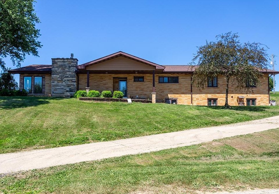 1st image of 2162 Valley Ln