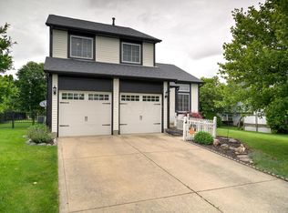 2310 Shirlene Dr, Grove City, OH