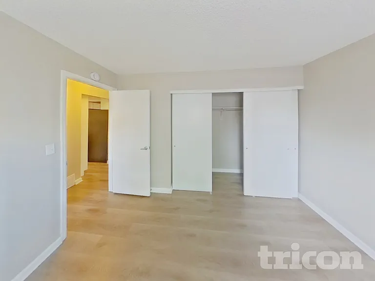 4820 Jet Wing Cir W — Photo 12