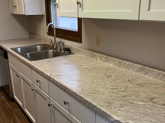 Kitchen - Great Counter Space!