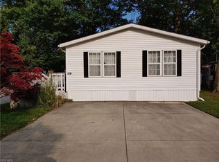 326 Westwoods, Amherst, OH