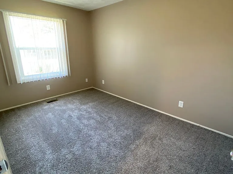 Southdale Square Apartments — Photo 146