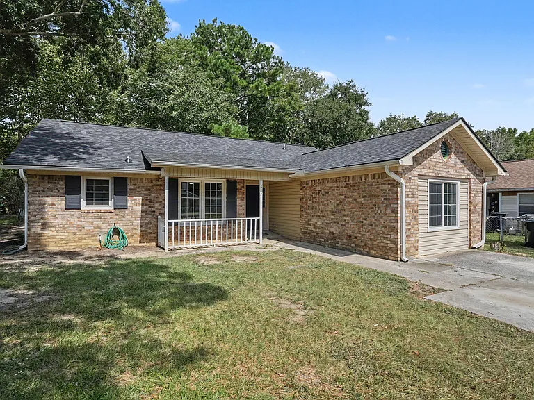 522 Temple Rd — Photo 2