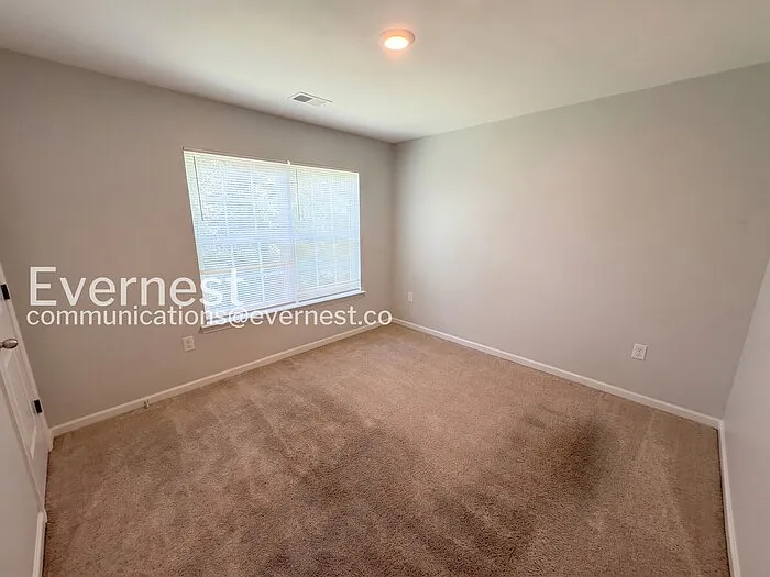 5328 Hanover St — Photo 11