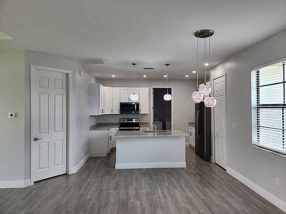 4th image of 17353 Dowling Dr