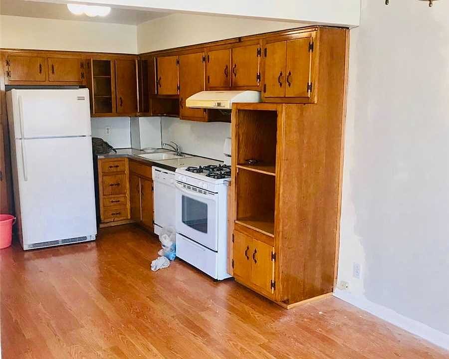 2nd image of 6106 217th St Floor 3