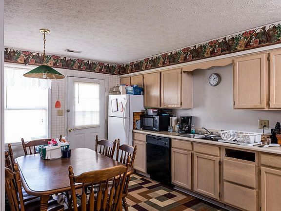 3rd image of 321 Bell Place Dr #323