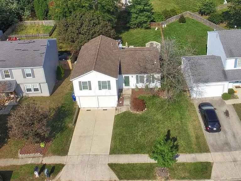 1846 Maroon Dr — Photo 1