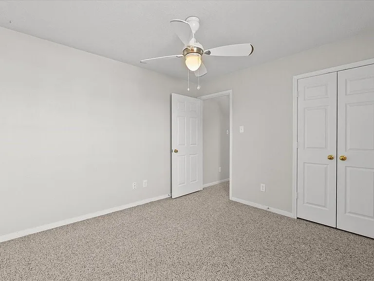 7535 Park Bend Ln — Photo 18