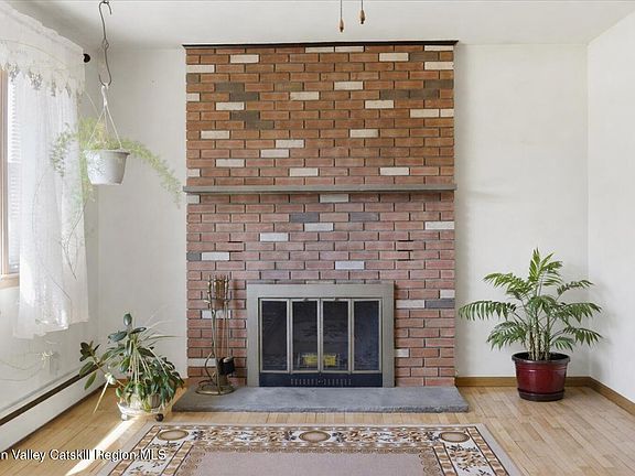 2nd image of 84 Orchard Drive