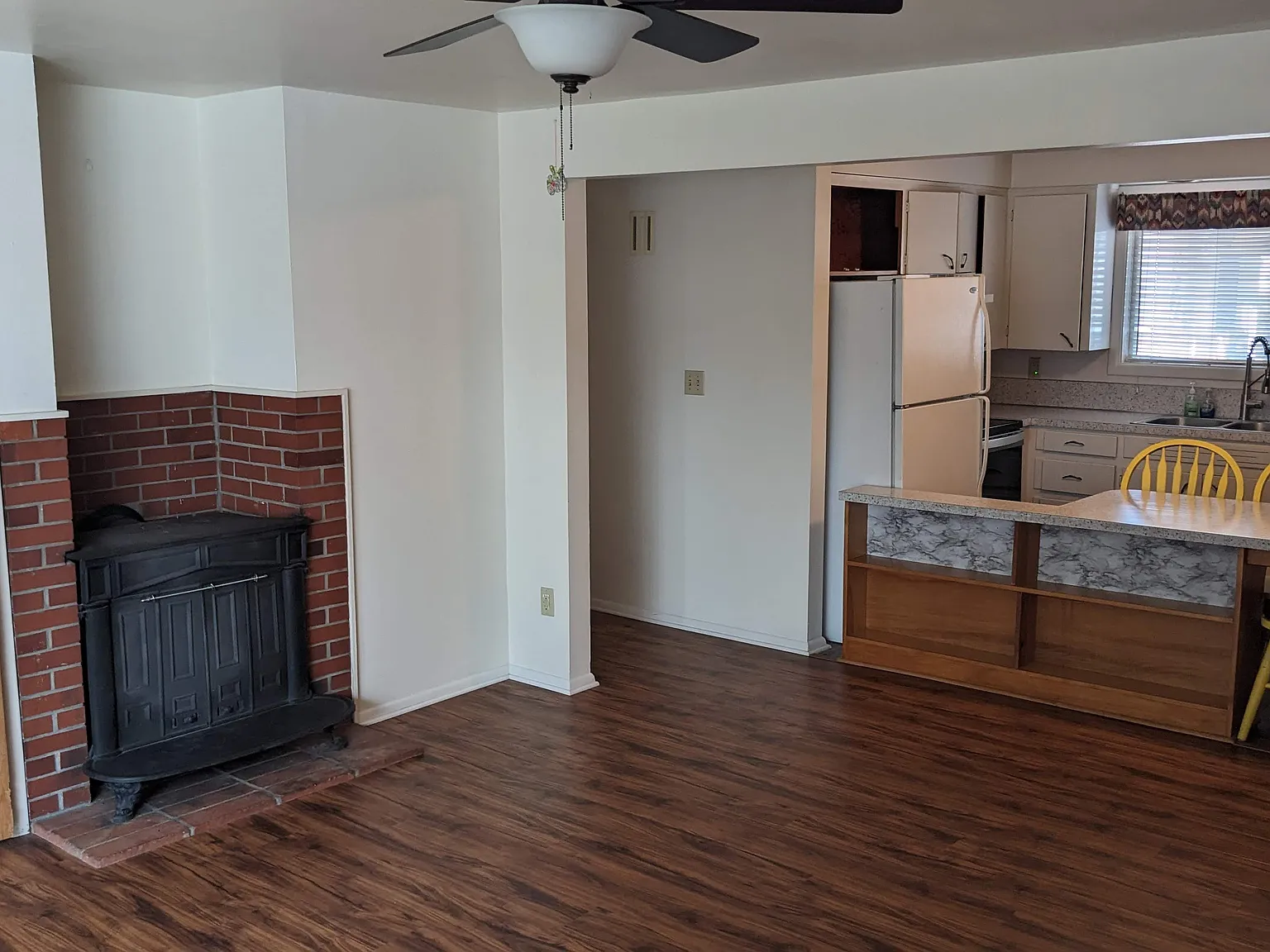 2 bed, 840 sqft, $1,450 — Photo 3
