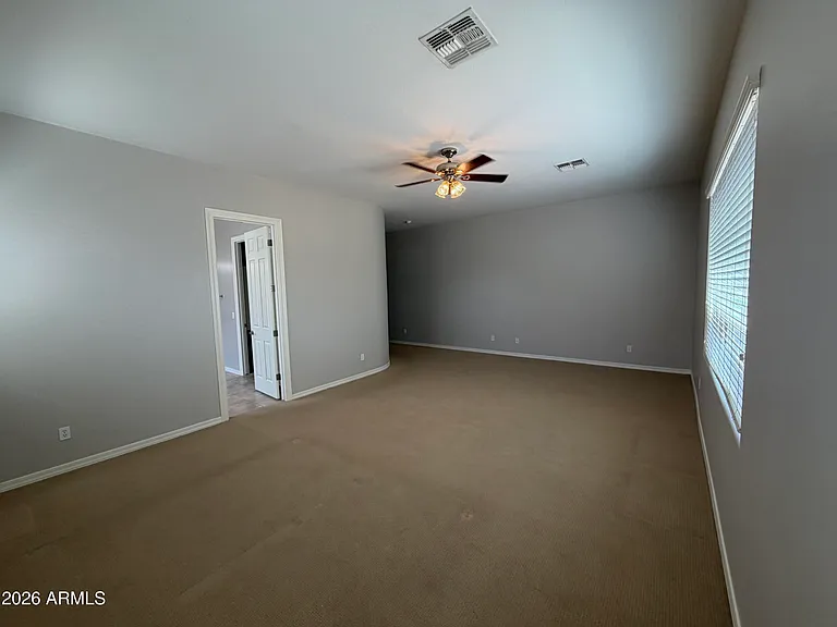 2417 E Iris Dr — Photo 15